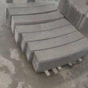 萍乡芝麻白弧形路牙石