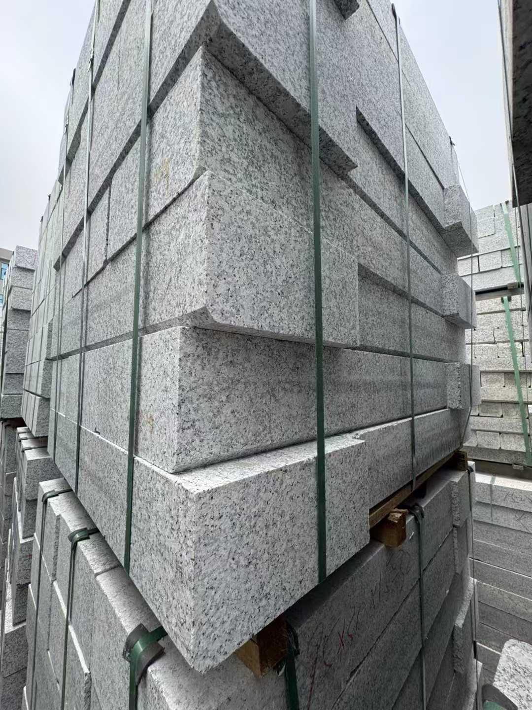 萍乡芝麻白路牙石 马路牙子