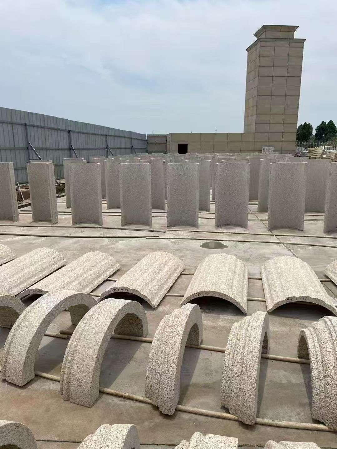萍乡黄金麻别墅柱皮 异形 线条定制